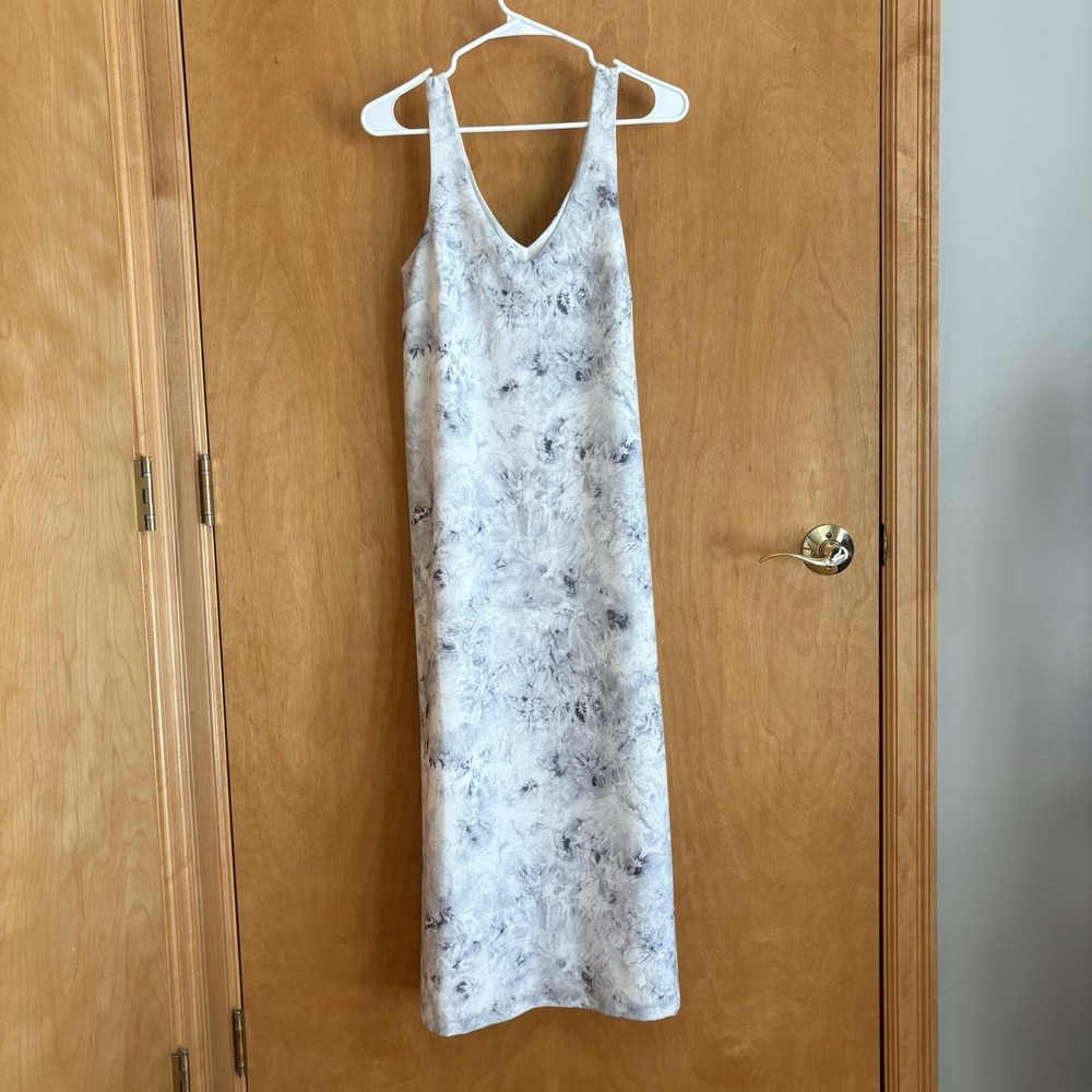lululemon athletica White and Gray Marble Midi Dress
